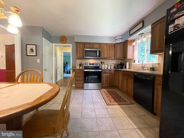 1007 MILLSTREAM, Malvern, PA 19355