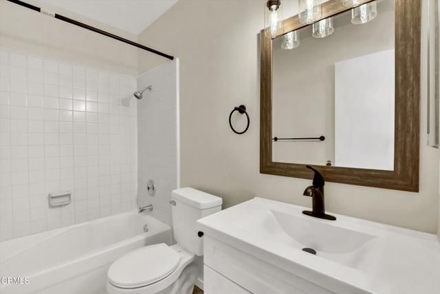 9580 Telegraph Road 44, Ventura, CA 93004