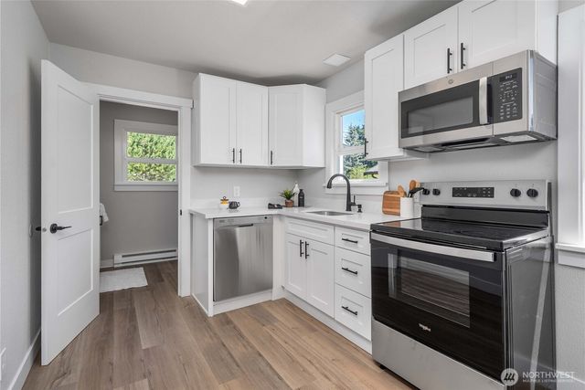 9306 E D Street, Tacoma, WA 98445