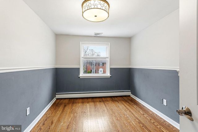 332 OVERHILL RD, Wayne, PA 19087