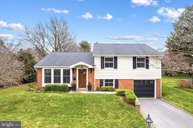 332 OVERHILL RD, Wayne, PA 19087