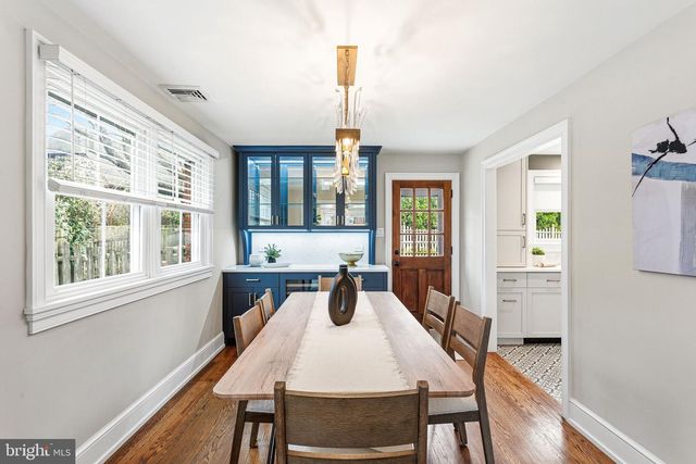 332 OVERHILL RD, Wayne, PA 19087