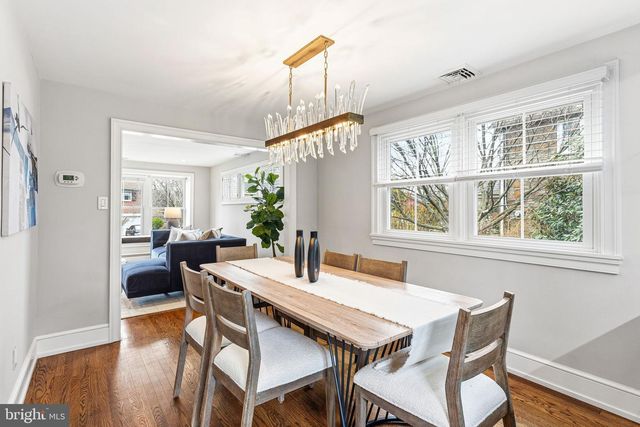 332 OVERHILL RD, Wayne, PA 19087