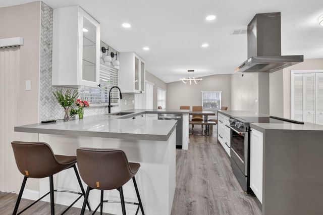 3068 NW 25th Way, Boca Raton, FL 33434