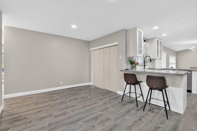 3068 NW 25th Way, Boca Raton, FL 33434