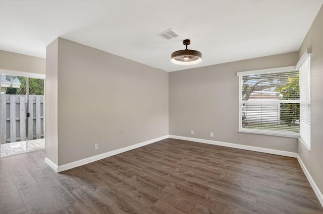 3068 NW 25th Way, Boca Raton, FL 33434