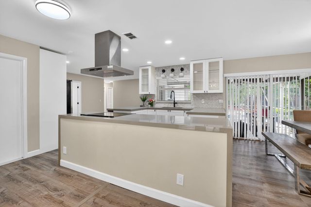 3068 NW 25th Way, Boca Raton, FL 33434