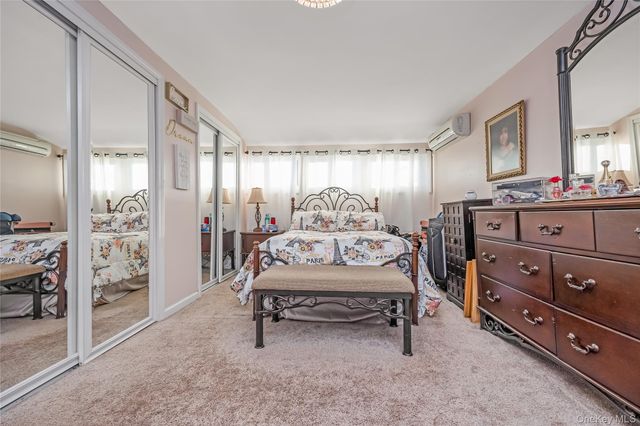 34 Harmony Lane, Westbury, NY 11590