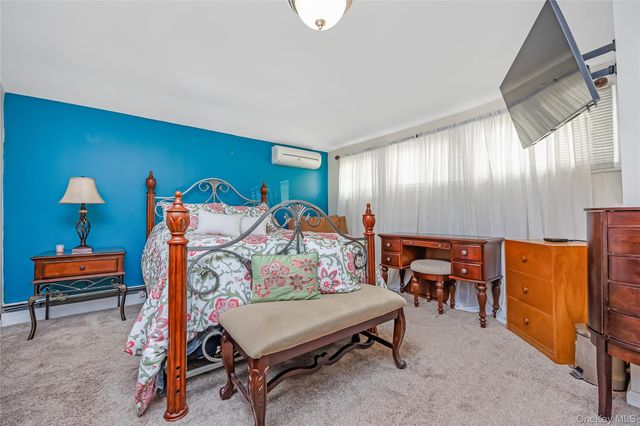 34 Harmony Lane, Westbury, NY 11590
