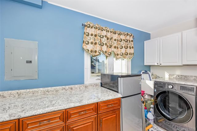34 Harmony Lane, Westbury, NY 11590