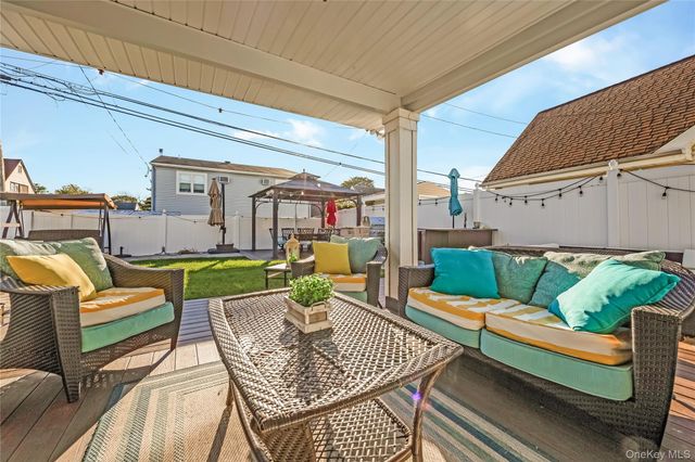 34 Harmony Lane, Westbury, NY 11590