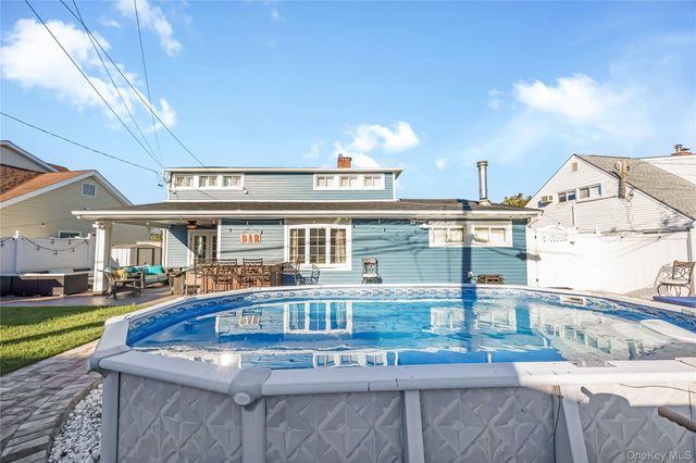 34 Harmony Lane, Westbury, NY 11590
