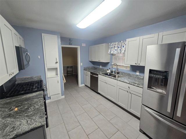 144 PARK Way, Erie, PA 16511