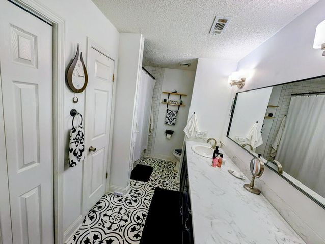 630 Chapelwood Drive, Dothan, AL 36305