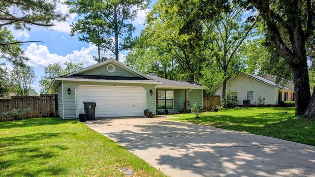 630 Chapelwood Drive, Dothan, AL 36305