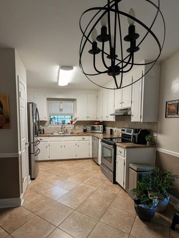 630 Chapelwood Drive, Dothan, AL 36305