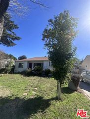 6038 Allott Avenue, Van Nuys (los Angeles), CA 91401