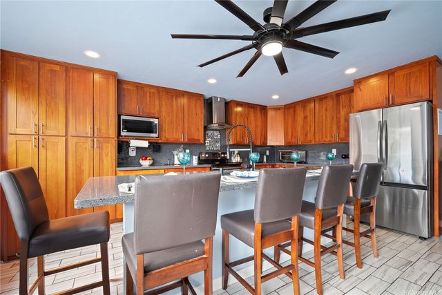 94-1420 Kahuli Street, Waipahu, HI 96797