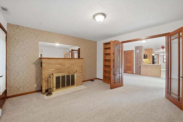 2613 Joplin Avenue, Denver, IA 50622