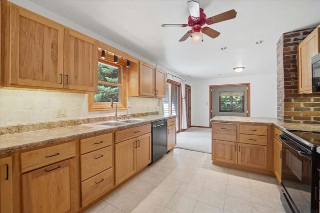 2613 Joplin Avenue, Denver, IA 50622