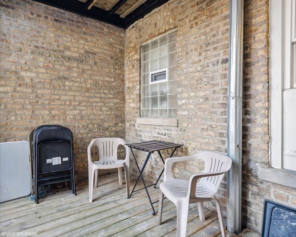 6301 N Richmond Street 2, Chicago, IL 60659