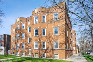 6301 N Richmond Street 2, Chicago, IL 60659