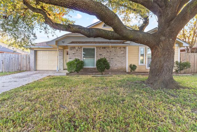 5310 Findlay Drive, Pasadena, TX 77505