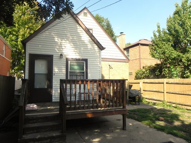 8955 Grand Avenue, River Grove, IL 60171