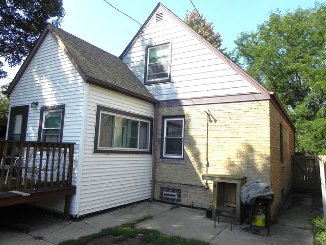 8955 Grand Avenue, River Grove, IL 60171
