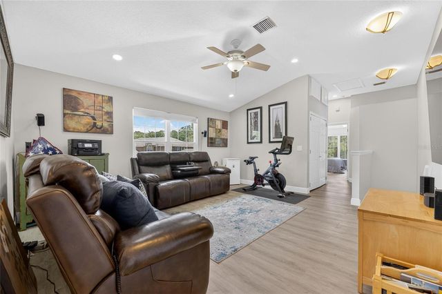18947 DUQUESNE DRIVE, Tampa, FL 33647