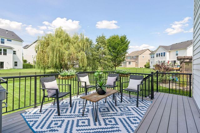 11236 Whitewater Drive, Woodbury, MN 55129