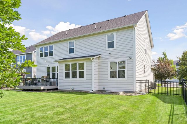 11236 Whitewater Drive, Woodbury, MN 55129