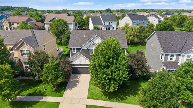 11236 Whitewater Drive, Woodbury, MN 55129