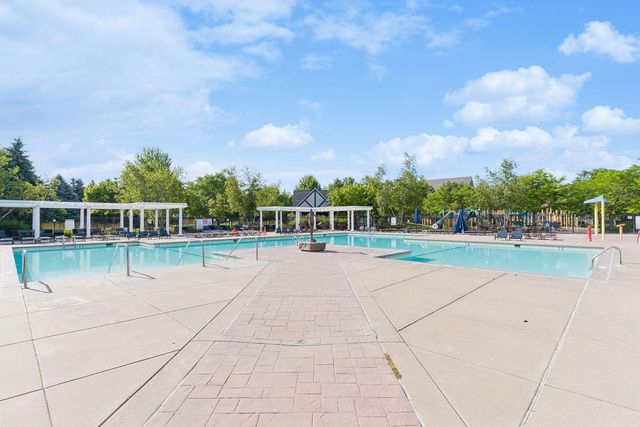 11236 Whitewater Drive, Woodbury, MN 55129