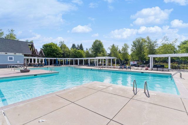 11236 Whitewater Drive, Woodbury, MN 55129