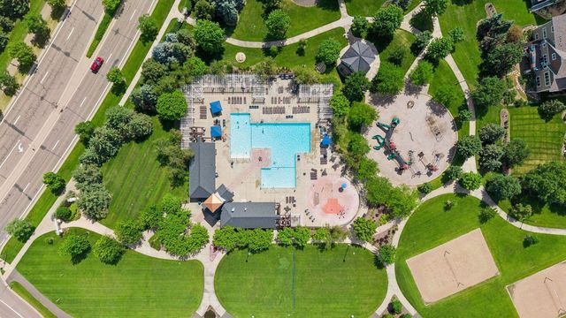 11236 Whitewater Drive, Woodbury, MN 55129