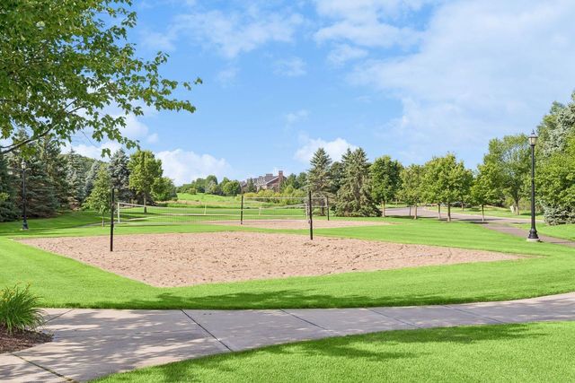 11236 Whitewater Drive, Woodbury, MN 55129