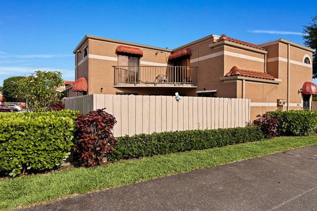 6139 Seven Springs Boulevard, Greenacres, FL 33463