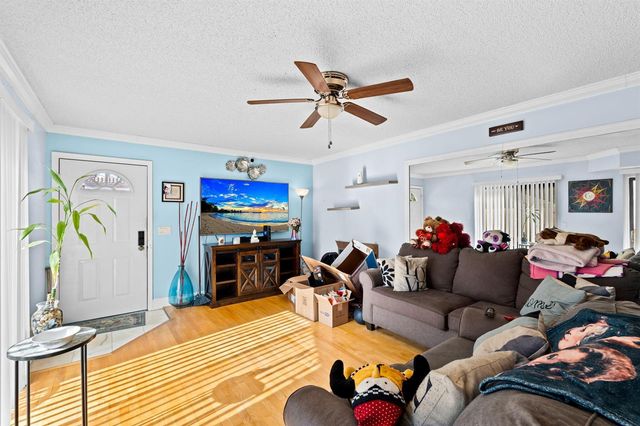 6139 Seven Springs Boulevard, Greenacres, FL 33463