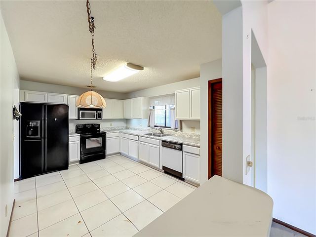 2205 FAIRMONT CIRCLE, Orlando, FL 32837