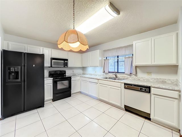 2205 FAIRMONT CIRCLE, Orlando, FL 32837