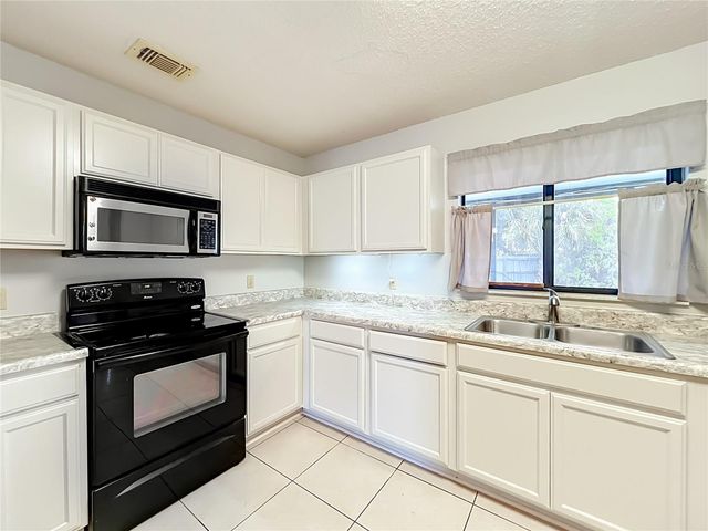 2205 FAIRMONT CIRCLE, Orlando, FL 32837