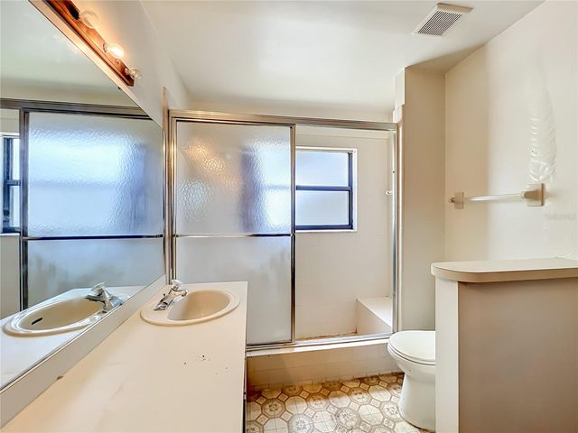 2205 FAIRMONT CIRCLE, Orlando, FL 32837