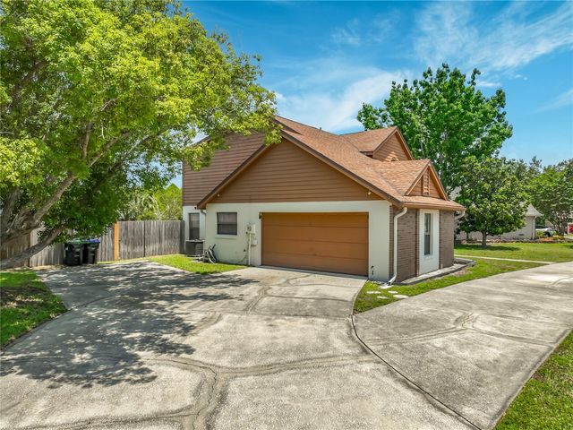 2205 FAIRMONT CIRCLE, Orlando, FL 32837
