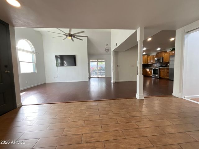 5145 W SANNA Street, Glendale, AZ 85302