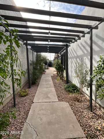 5145 W SANNA Street, Glendale, AZ 85302