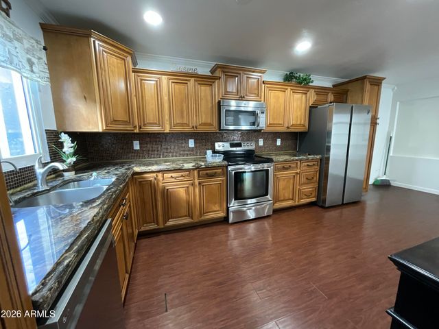 5145 W SANNA Street, Glendale, AZ 85302