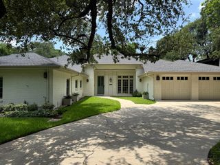 1904 Meadowbrook DR, Austin, TX 78703