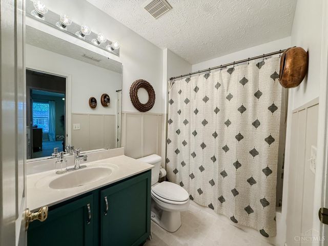 807 Cherry Hill Lane, Lebanon, OH 45036