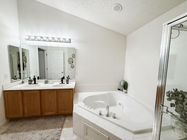 807 Cherry Hill Lane, Lebanon, OH 45036